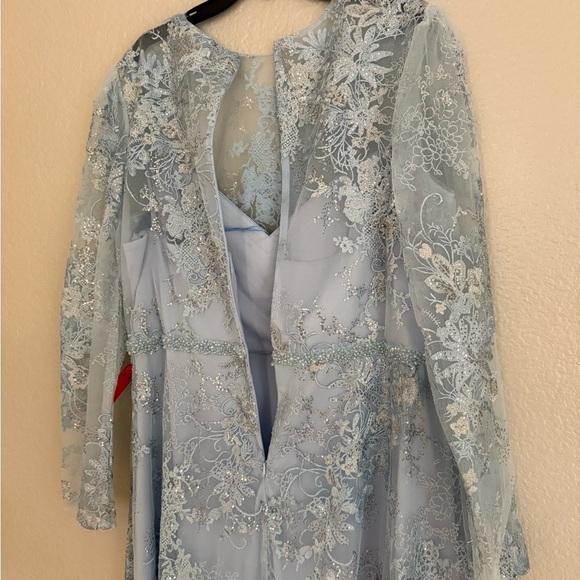 MAC DUGGAL
Blue Embellished Illusion Long Sleeve Midi Dress 68020 - Picture 8 of 11